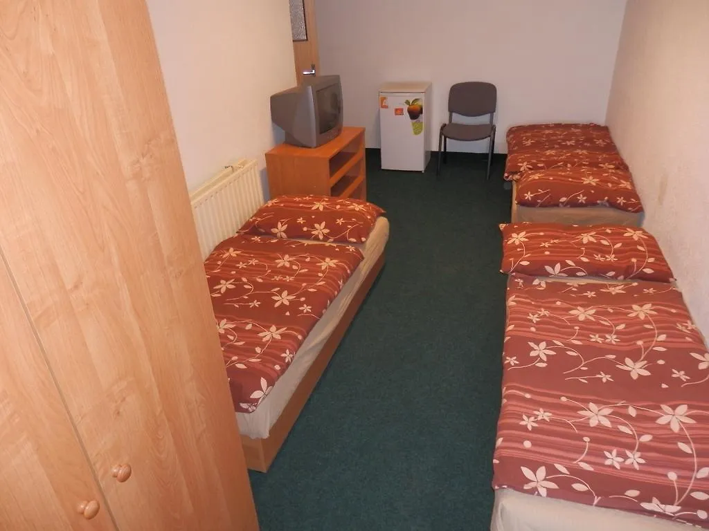 Hostal Ubytovna Pod Mostem Ostrava República Checa