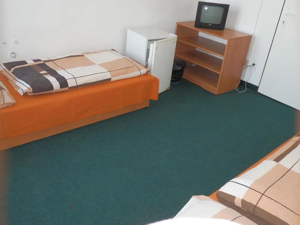 Hostal Ubytovna Pod Mostem Ostrava República Checa